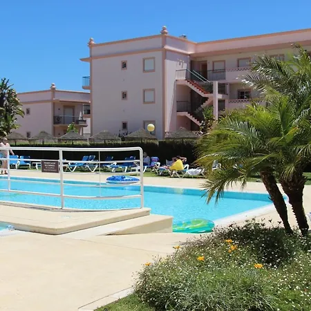 Apartamento Casas - St 116, 2bed/2bath, Air Con, Shared Pool, Sea View Luz